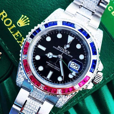 rolex gmt pepsi diamond bezel.